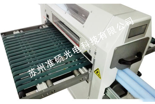 Panel表面异物清洁机.jpg